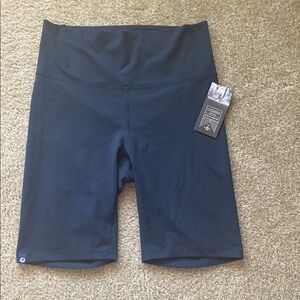 Oiselle Women's Navy Blue High-Waisted Short, size 12